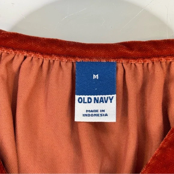 🔥3 for $21- Old Navy Rust Red Velvet V-Neck Puff Sleeve Top - Picture 2 of 4